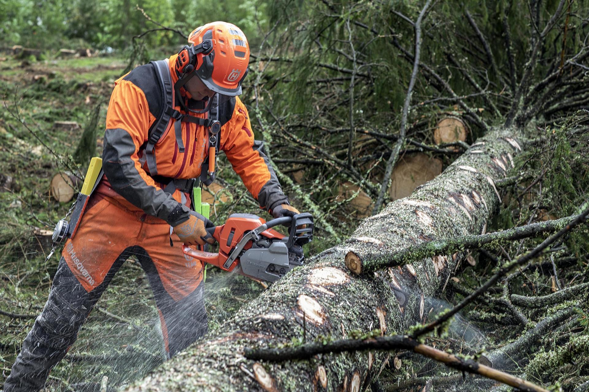 Husqvarna 545G Mark II moottorisaha - Vuoksenautotarvike.fi