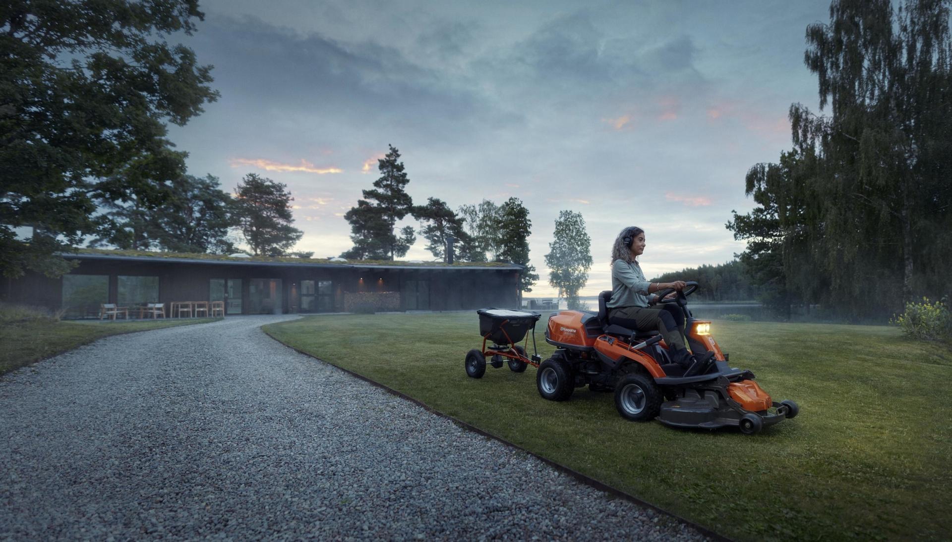 Husqvarna rider 216t AWD - Vuoksenautotarvike.fi