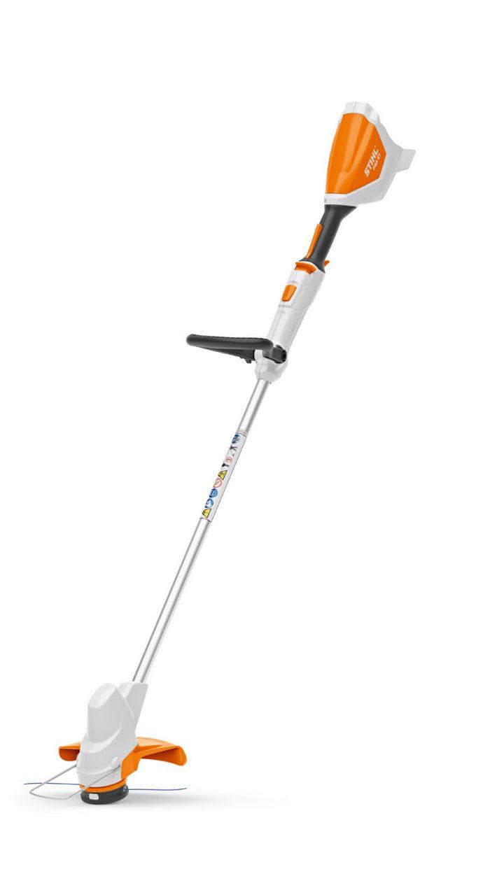 Stihl FSA 57 akkutrimmeri akulla ja laturilla - Image 2