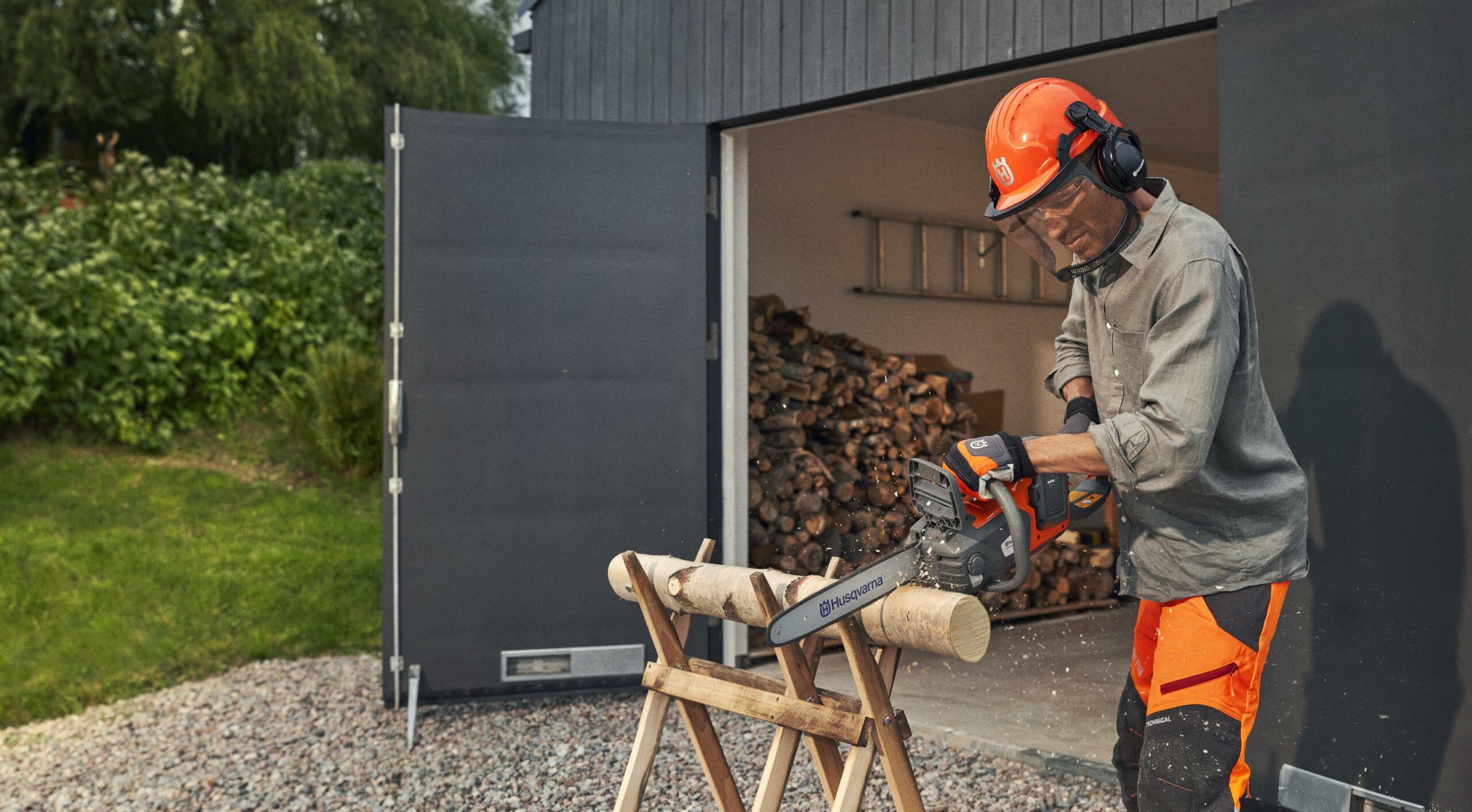 Husqvarna 225i akkusaha - Vuoksenautotarvike.fi