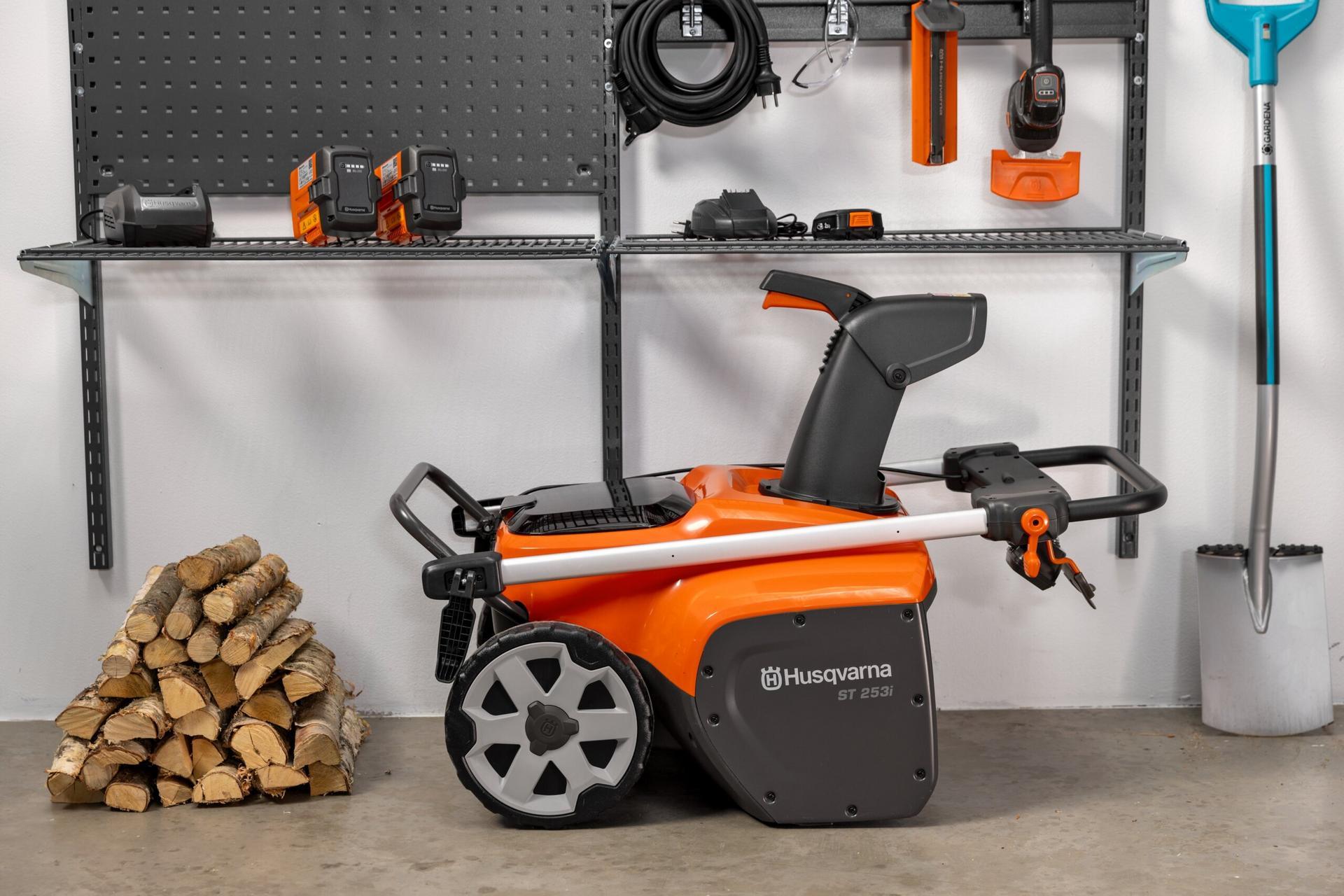 Husqvarna st253i akkulumilinko akulla ja laturilla - Image 8